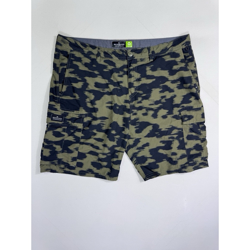 Quiksilver Amphibian Board Shorts Mens 38 (39x8) Camo Cargo Surf Swim Trunks